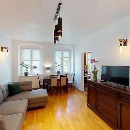 Apartment Paulinska 10 Tectum